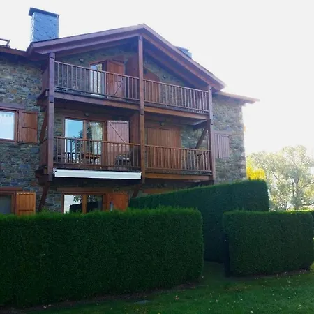 Duplex Con Piscina Y Wifi En Junto A Puigcerda شقة *